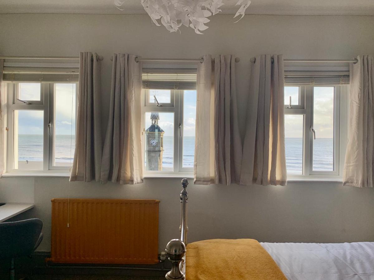 Herberg Waterfront 3*